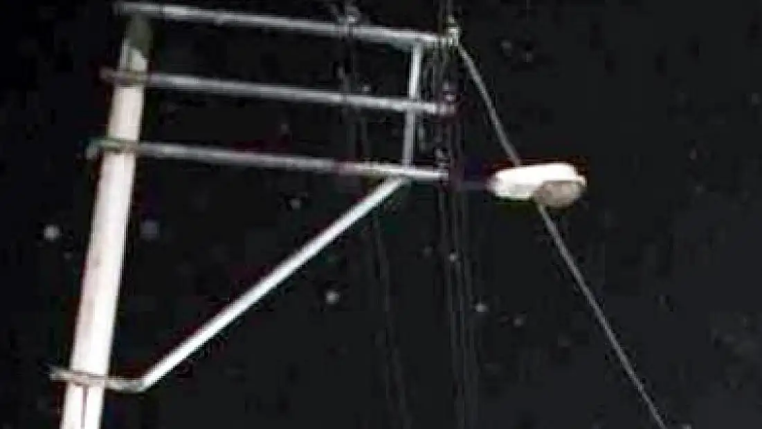 Karamürsel’de sokak lambaları neden yanmıyor!