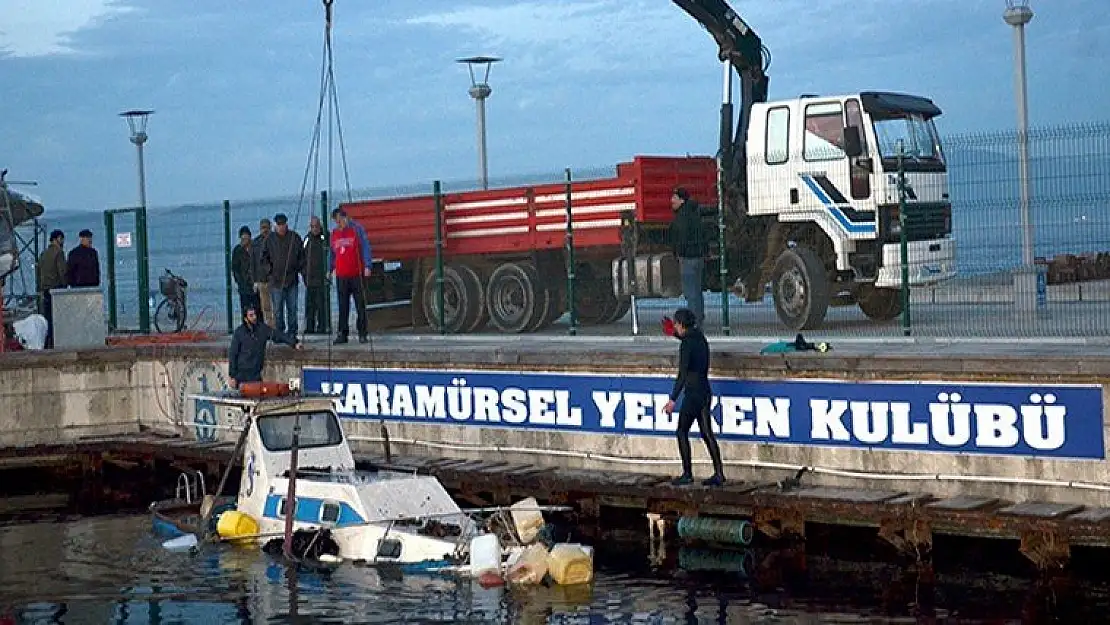 Batan dördüncü tekne de çıkarıldı