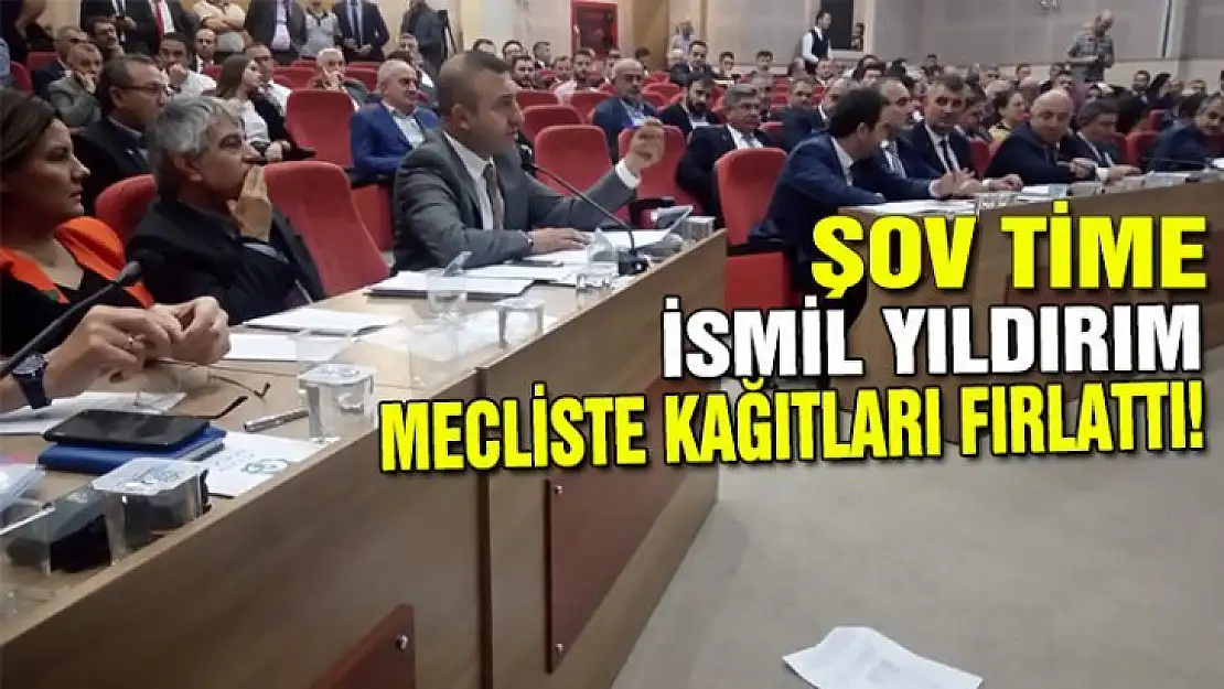 Büyükşehir'de gerginlik! İsmail Yıldırım, Taşdemir'e kağıt fırlattı!