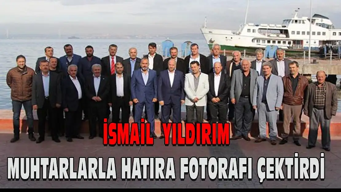 İsmail Yıldırım, Muhtarlarla Resim Çektirdi