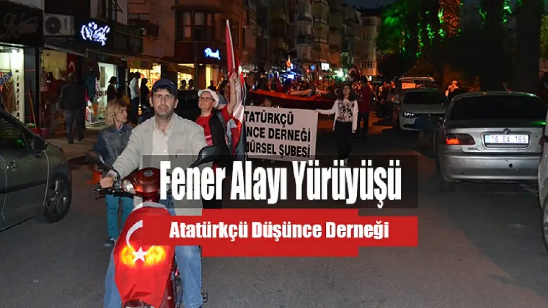 Karamürsel'de Fener Alayı Yürüyüşü