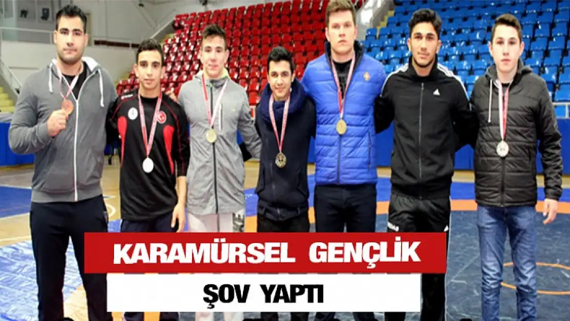 Karamürsel Gençlik şov yaptı