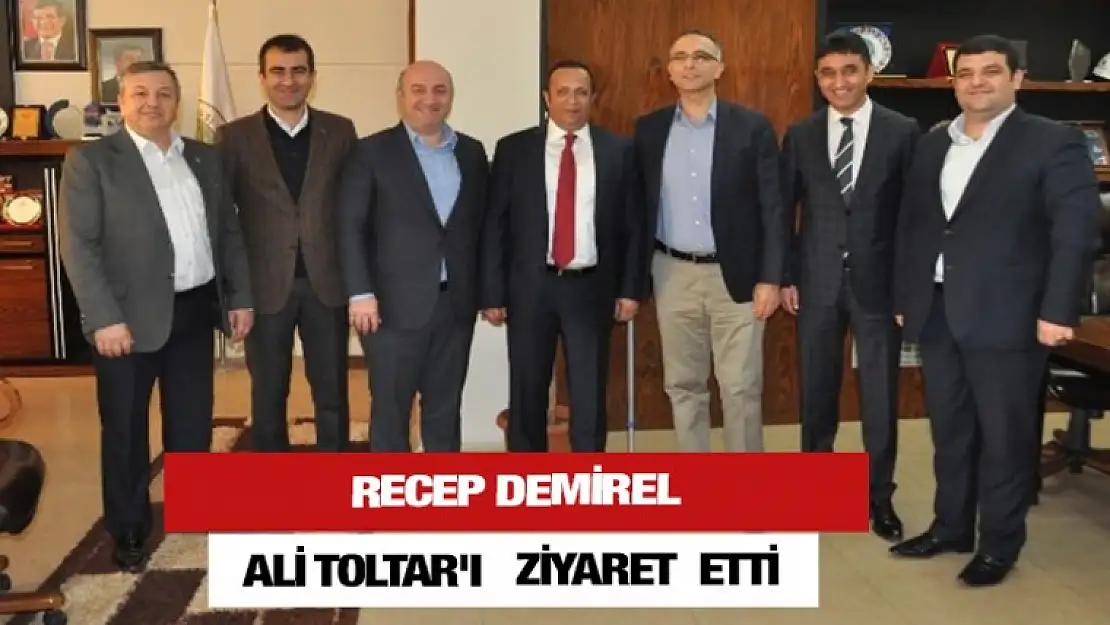 RECEP DEMİREL, DİLOVASI BELEDİYE BAŞKANI ALİ TOLTAR'I ZİYARET ETTİ.