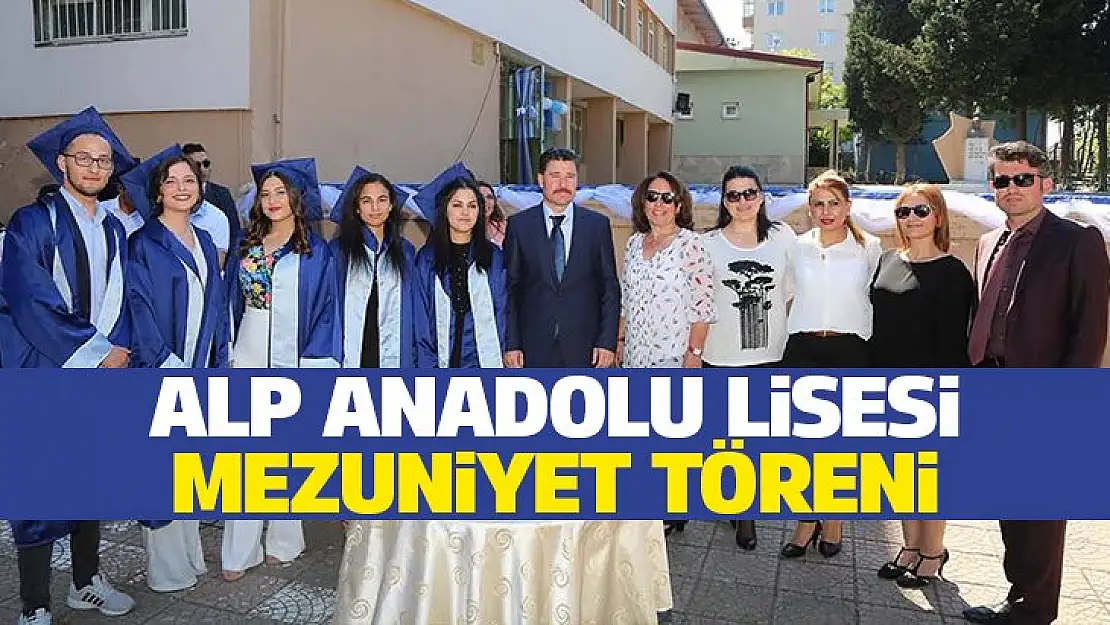 Karamürsel Alp Anadolu'da Mezuniyet Sevinci