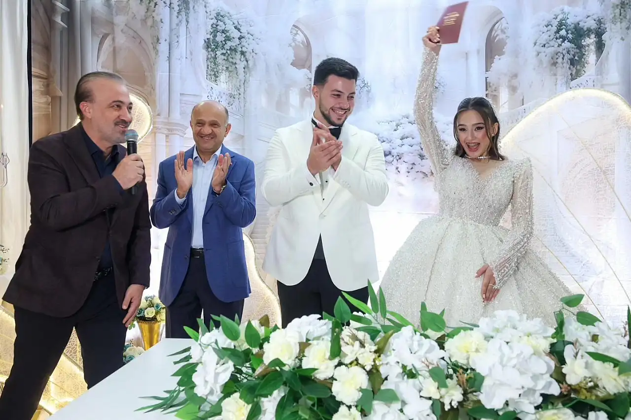Siyaset ve İş Dünyası Karamürsel'de Buluştu