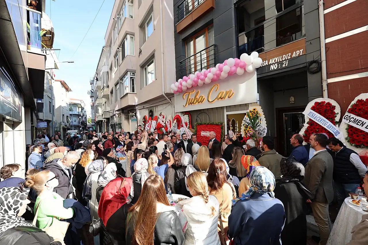 TubaCan Kuaföre görkemli açılış