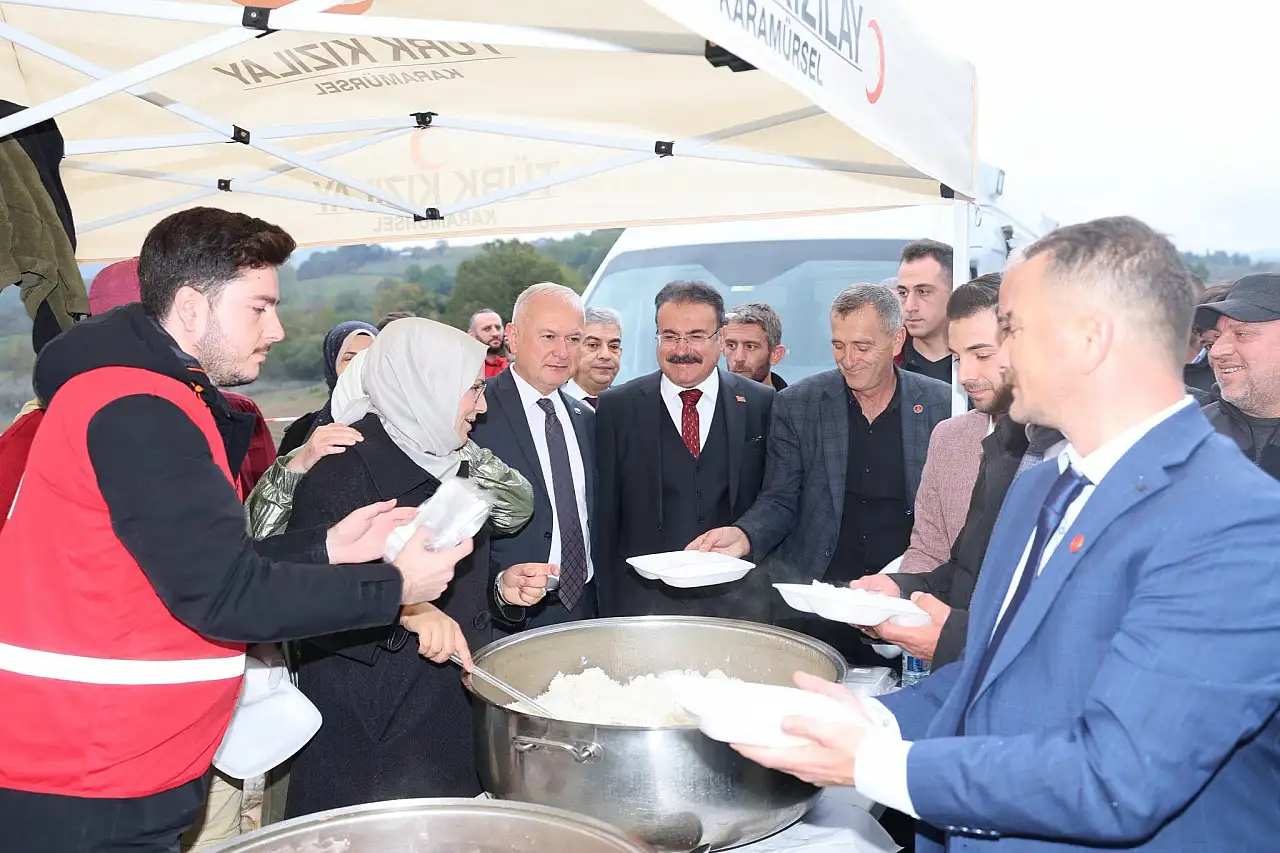 Karamürsel 3 Bin Fidanla Yeniden Hayat Buldu!