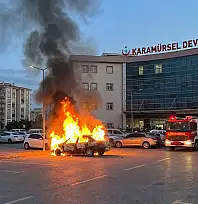 Devlet Hastanesi Otoparkında Yangın Paniği!