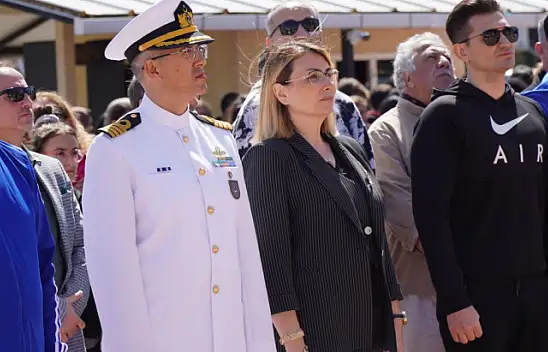 ALTINOVA'DA GENÇLİK YÜRÜYÜŞÜ DÜZENLENDİ