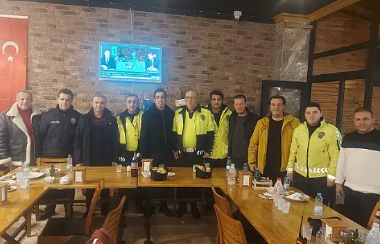 Emekli Polis Memuru Behçet Türköz İçin Veda Yemeği Düzenlendi