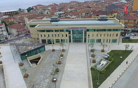 Karamürsel'de yeni komisyonlar belirlendi