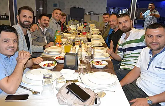 Müzisyenler Karamürsel'de İftarda Buluştu