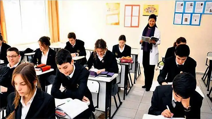 Üniversite Adaylarına Ücretsiz Burs Veriliyor