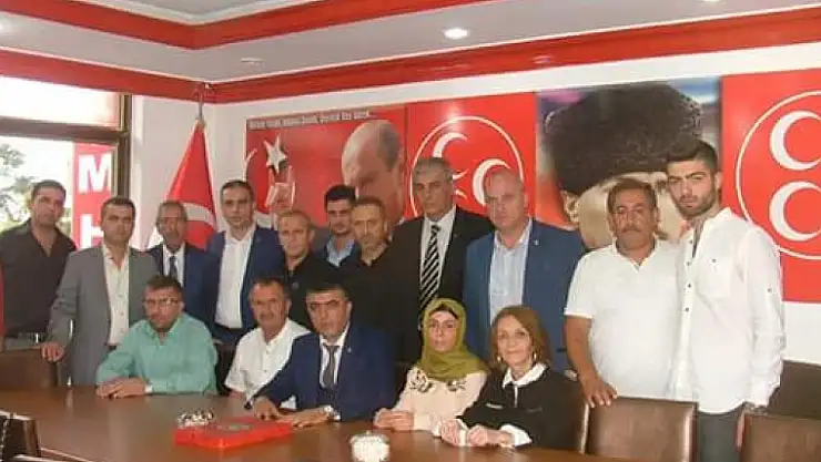 Öksüz, 'Gelin bu çatı altında birlik olalım'