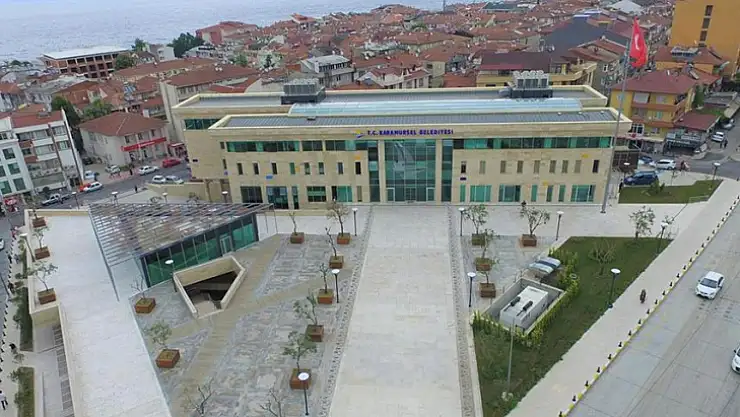Karamürsel'de yeni komisyonlar belirlendi