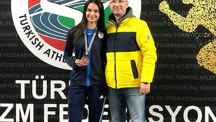 Karamürsel'in Gururu Zeynep Aker