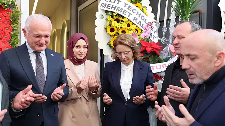 TubaCan Kuaföre görkemli açılış