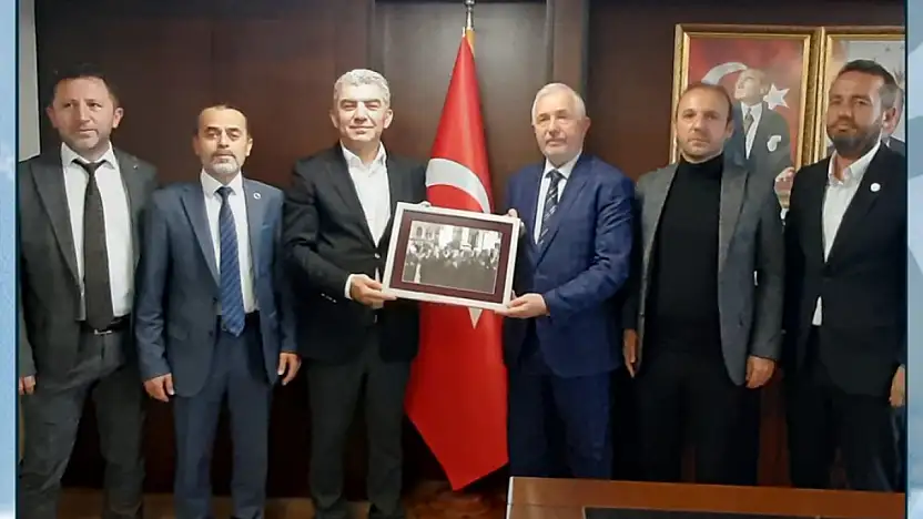 HÜRRİYETÇİ EĞİTİM SEN'DEN KOCAELİ İL MÜFTÜSÜ MEHMET SÖNMEZOĞLU'NA DESTEK